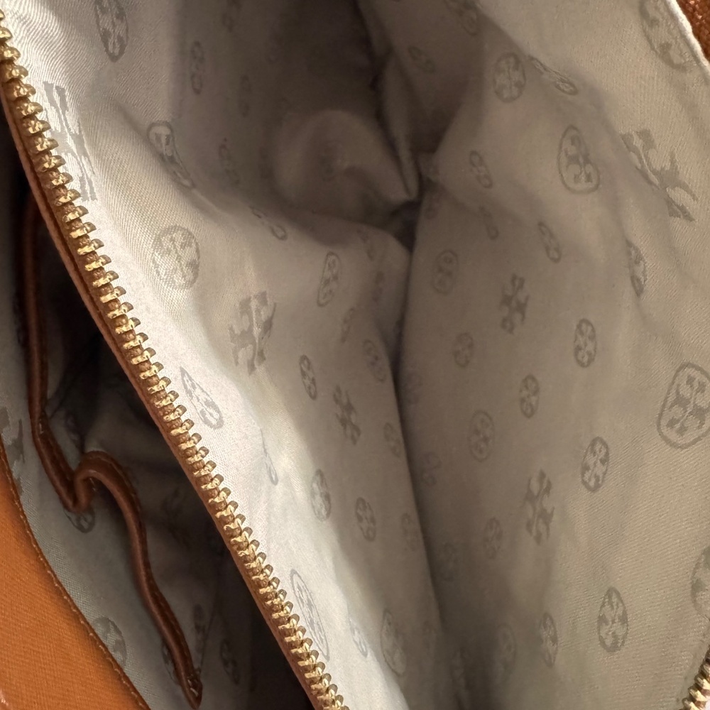 Tory Burch purse - Picture 6 of 6